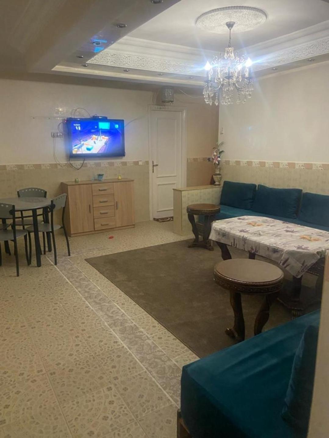Au Centre De Moulay Ismail Tanger